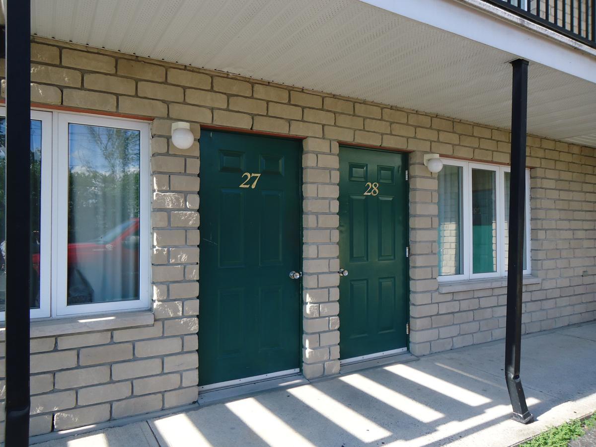 Motel Chateauguay Hull Exterior photo